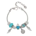 Silbernes DIY Charm Armband mit blauen Herzperlen, Flügelhängern und glänzenden Blumenanhängern. - Blau