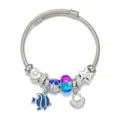 Détail de bracelet jonc en fil d'acier inoxydable avec pendentifs sur le thème marin. - Style Océan Poisson Coquillage
