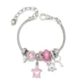 Bracciale con ciondoli stile oceano con tartarughe graziose, perline di cristallo rosa e catena. - Rosa