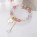 Braccialetto di perle di cristallo colorato con ciondolo margherita, gioiello dolce. - Colorato