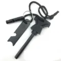 Outdoor Überleben Feuerstarter Set mit Feuerstahl, Multifunktionsschaber und Pfeife. - Feuerstahl Und Schaber Und Pfeife