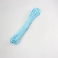 Duurzaam lichtblauw paracord survival touw voor buiten kamperen, wandelen en dagelijks gebruik. - Lichtgevend Blauw