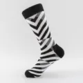 Herren lange Wintersocken mit stilvollen schwarz weiß grau geometrischen Mustern Baumwolle - Herren Übergröße / Diagonalstreifen