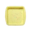 Moule à gâteau carré en silicone de 9 pouces antiadhésif avec des pépites colorées fond ondulé. - Jaune Bonbon
