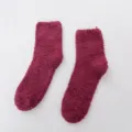 Winter warme Korallenfleece flauschige Socken, weiche dicke Schlaf-Bodensocken in dunklem Rot. - Einheitsgröße / 5# Burgundrot
