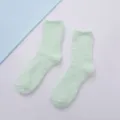 Kuschelige Korallenfleece Flauschsocken in hellgrün, warme Wintersocken zum Schlafen für Damen. - Farbe 6