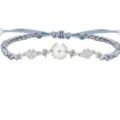 Handgefertigtes geflochtenes blaues Armband mit silbernem Kristall und Perlmutt Kleeblatt Anhänger. - Kleeblatt-Stil