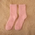Winter einfarbige Korallenfleece Socken verdickt warme Haussocken flauschige Wadensocken - Einheitsgröße / Rosa