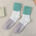 Ζεστά χειμερινά χνουδωτά κάλτσες από fleece κοραλλιού με αντιολισθητικό, παχύ και ζεστό. - Ένα μέγεθος / Χρώμα 2