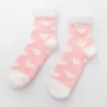 Calzini soffici in pile rosa con cuori bianchi, calze invernali calde e accoglienti - Taglia unica / Colore 9