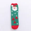 Calze natalizie in morbido pile corallino con simpatico Babbo Natale per accoglienti serate invernali. - Colore #17