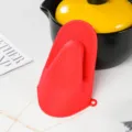 Gant de cuisine en silicone rouge manique résistante à la chaleur pour cuisson et four. - Gants d'Isolation Rouges