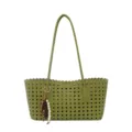 Grüne gewebte Leder Tote Tasche für Damen, große elegante Schultertasche mit Holzperlen Anhänger. - Ohne Anhänger / Grün
