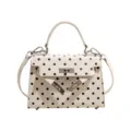 Weisse gepunktete Damen Umhaengetasche Handtasche mit Henkel und Metallverschluss elegant - Ohne Anhänger / Weiß