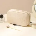 Minimalistische corduroy make-up tas, beige draagbare etui voor reizen en dagelijks gebruik. - Broken Wit