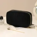 Zwarte corduroy make-up tas, draagbare reiscosmetica opbergtas voor dames en meisjes. - Zwart