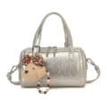 Silberne metallic Boston Tasche Damen Kissen Umhaengetasche mit suessem baer Anhaenger - Silber Ohne Anhänger