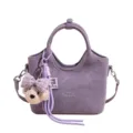 Lila Eimer Tasche mit süßem Teddybär Schlüsselanhänger, stilvolle Umhängetasche für Damen. - Lila mit Anhänger