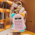 Cute bear calculator keychain detail, portable cartoon keyring pendant for bag and keys. - Pink