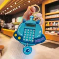 Llavero de calculadora de monstruo azul creativo, lindo colgante de silicona para bolso de estudiante. - Azul