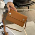 Einfache Echtleder Umhängetasche für Damen, Vintage Handytasche mit Gurt und Schulterriemen. - 19*11.5*4.5CM / Braun