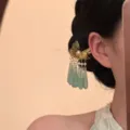 Traditional Chinese style gold butterfly hair comb with green tassel and pearls for women hanfu - Single Butterfly Tassel Hair Comb