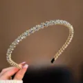 Serre-tete fin en strass cristal pour femme, accessoire de coiffure elegant et brillant. - Gris