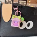 Lindo llavero de oso luminoso y colgante de bolsa con diseño de caja de regalo para mujeres. - Espejo Caja de Regalo / Rosa