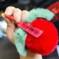 Lindo llavero de peluche caqui rojo verde suave fruta bolsa colgante bonito regalo - Rojo Fruta Seguridad y Alegría
