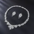 Ensemble de colliers et boucles d'oreilles de mode, bijoux de mariée élégants pour femmes. - Ton Argent Blanc