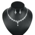 Conjunto de collar y pendientes de novia con circonita cúbica joyería de boda chapada - Juego de Necklace Pendientes (TL076-1) / Platino