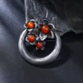 Vintage Bernstein Stil Blumen Brosche, Legierung rote Stein Anstecknadel fuer Damen Schmuck - Mehrlagiger Blumenstil (XD825427)