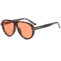 Gafas de sol de piloto carey elegantes con lentes naranjas y detalle de T de metal. - C5 Montura Carey Lentes Rojas
