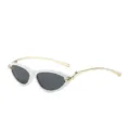 Gafas de sol estilo cat-eye de moda para mujer, montura blanca con patillas doradas. - Montura Blanca Lentes Grises