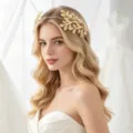 Κομψή χρυσή μοντέρνα νυφική στέκα μαλλιών με φύλλα και λευκές πέρμες για αξεσουάρ γάμου μόδας - Χρυσό - Μαργαριτάρι
