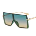 Lunettes de soleil carrées surdimensionnées, verres dégradés tendance et branches métalliques dorées. - Monture Verte Verres Thé Vert
