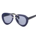 Modische Piloten-Sonnenbrille mit dicken blauen Rahmen und luxuriösem goldenen Doppelsteg. - C4 Blauer Rahmen Graue Gläser