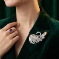 Elegante Kristall Schwan Brosche Strass Abzeichen Damen Mantel Anstecknadel Modeschmuck Deko. - Grünes Outfit Schwan Stil (XD9145-2)
