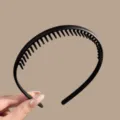 Black teeth headband for face washing, anti-slip hair hoop minimalist accessory for women - Matte Fine Tooth Headband / Black