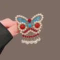 Chinesischer Stil Vintage Haarklammer elegante Perle Quaste Metall Brosche traditionell - Perle Erwachter Löwe Haarklammer