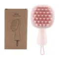 Cepillo de champú de silicona rosa con mango y cordón para masaje del cuero cabelludo. - Rosa