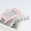 Magnetische nagel oefenstandaard set met acryl basis en metalen houders voor nail art display. - Acryl Nagel Oefenstandaard Zilver