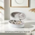 Ovale Schmuckschatulle in Weiß aus Samt, perfekter kleiner Organizer für Ringe und Halsketten. - Weiß