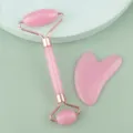 Rosa Synthetischer Jade Roller und Gua Sha Gesichtsmassage Werkzeugset für Hautpflege - Buchbox / Harzroller Rosa