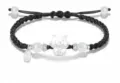 Pulsera de cuerda trenzada negra con dije de zodiaco plateado y cuentas blancas estilo. - S735 Paz