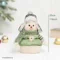 Grüner Plüsch-Schneemann mit Mütze und Schal, ideale Weihnachtsbaum-Dekoration und festlicher Schmuck. - Fliegermütze Schneemann Puppe Stil (YH259919 B)