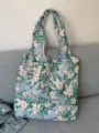 Lässige Blumen Canvas Tragetasche hellblau Schultertasche grosse Kapazität Alltagstasche - Blumen Weste Hellblau