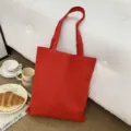 Einfache rote Stofftasche aus Segeltuch für den Alltag, praktische wiederverwendbare Tasche. - Rot