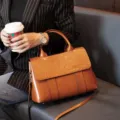 Vintage genuine leather shoulder bag for women, oil wax cowhide top-handle tote handbag. - Caramel color