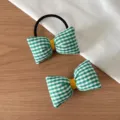 Détail chouchou nœud vichy vert, accessoire cheveux en tissu mignon avec bande élastique. - Set Chouchou + Barrette Vert